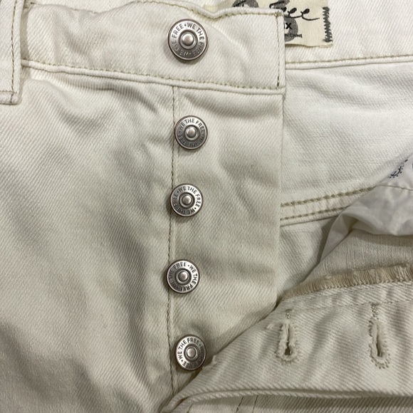 We The Free High Waisted Button Fly Distressed Mini Jean Skirt White Size 26 - Picture 2 of 4